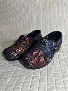 Sanita Smart Step Professional Clogs in Multi-Color Snake Print